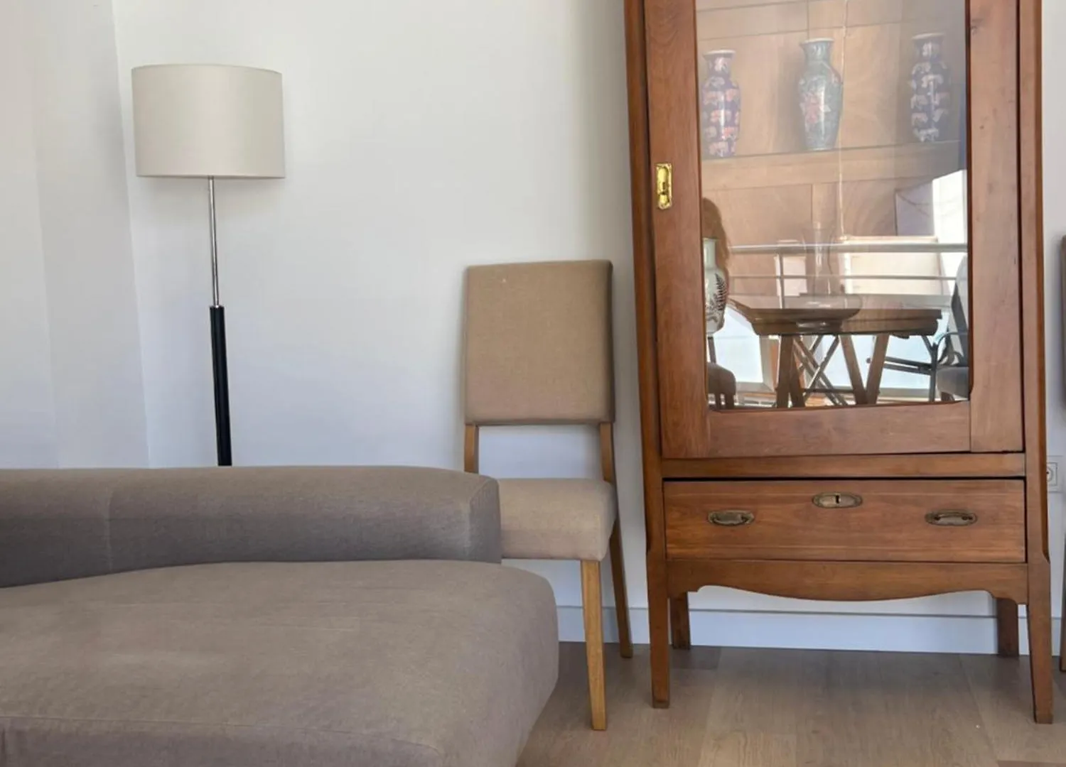 Playa Calle California, Parking Almeria Apartment